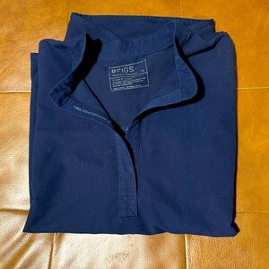 Figs XL womens scrub top navy blue.Rafaela oversized style. Good used condition.
